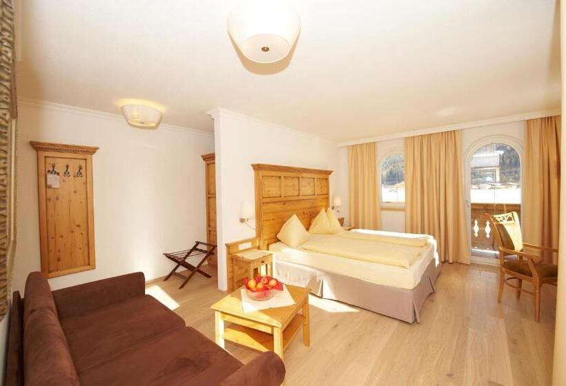 غرفة ديلوكس, Lisa