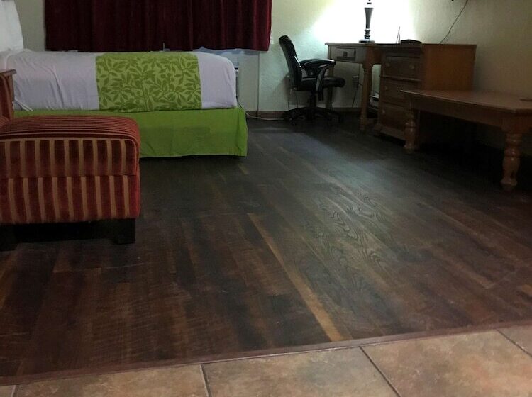 デラックススイート, Americas Best Value Inn & Suites Anchorage Airport