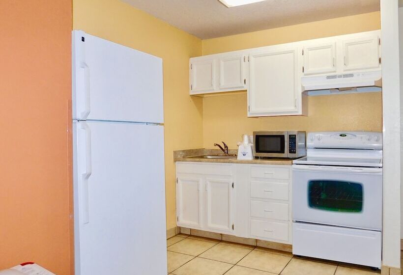 豪华套房, Americas Best Value Inn & Suites Anchorage Airport