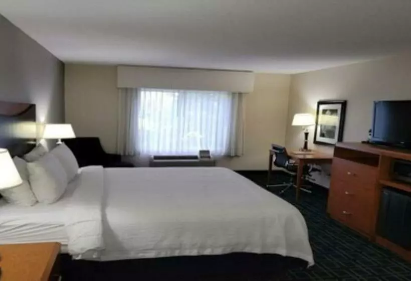 身障者適用キングサイズベッドルーム, Best Western Louisville South   Shepherdsville