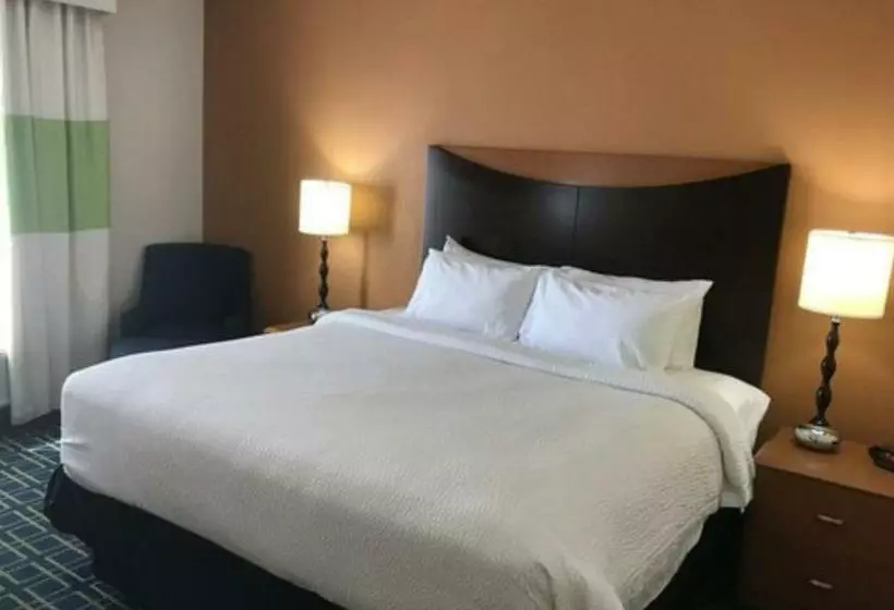 身障者適用キングサイズベッドルーム, Best Western Louisville South   Shepherdsville