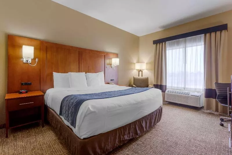 キングサイズベッドのスタンダードルーム, Comfort Inn & Suites Woods Cross  Salt Lake City North