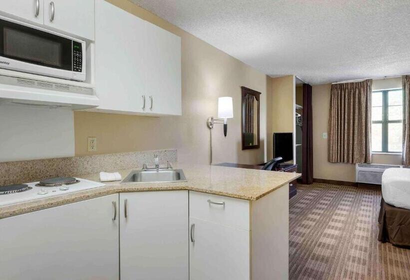 إستوديو قياسى سرير كينج, Extended Stay America Suites  Santa Barbara  Calle Real