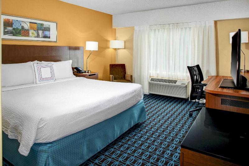 キングサイズベッドのスタンダードルーム, Fairfield Inn & Suites By Marriott Atlanta Alpharetta