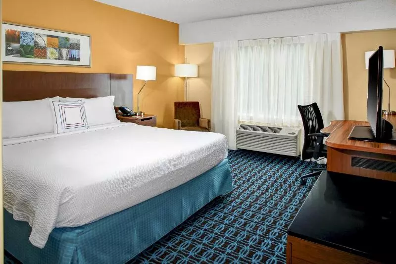キングサイズベッドのスタンダードルーム, Fairfield Inn & Suites By Marriott Atlanta Alpharetta