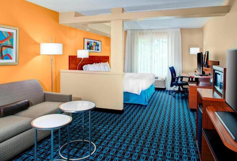 キングサイズベッドのスイートルーム, Fairfield Inn & Suites By Marriott Atlanta Alpharetta