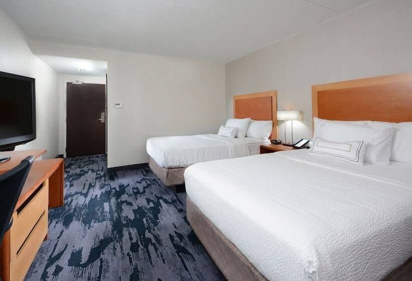 带2个双人床的标准工作室, Fairfield Inn & Suites By Marriott Charlottesville North