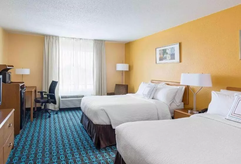 ２ダブルベッドのスタンダードルーム, Fairfield Inn And Suites Valparaiso