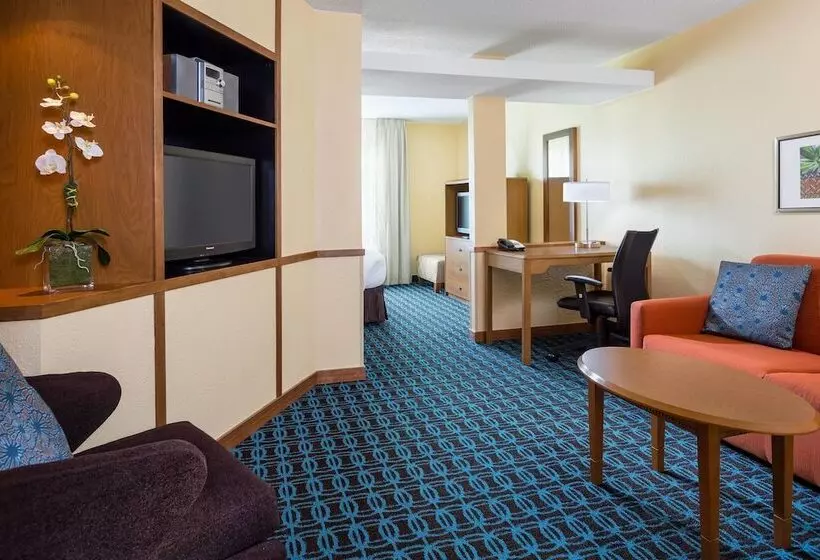 ２ダブルベッドのスタンダードルーム, Fairfield Inn And Suites Valparaiso