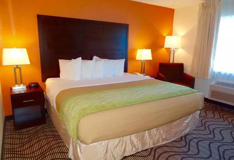 キングサイズベッドのスタンダードルーム, Ramada By Wyndham Coeur D'alene