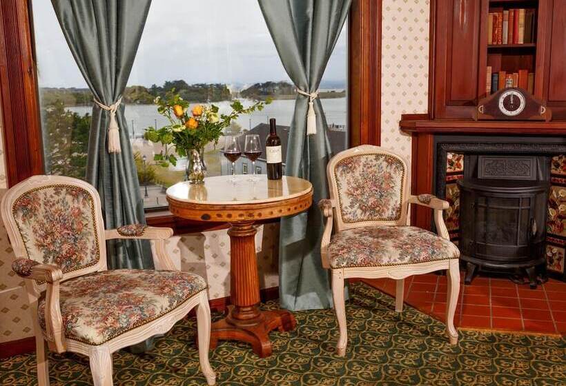 غرفة ديلوكس, The Inn At 2nd & C