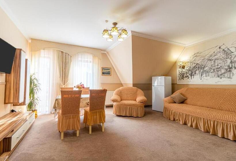 آپارتمان 1 خوابه با چشمانداز, Petros