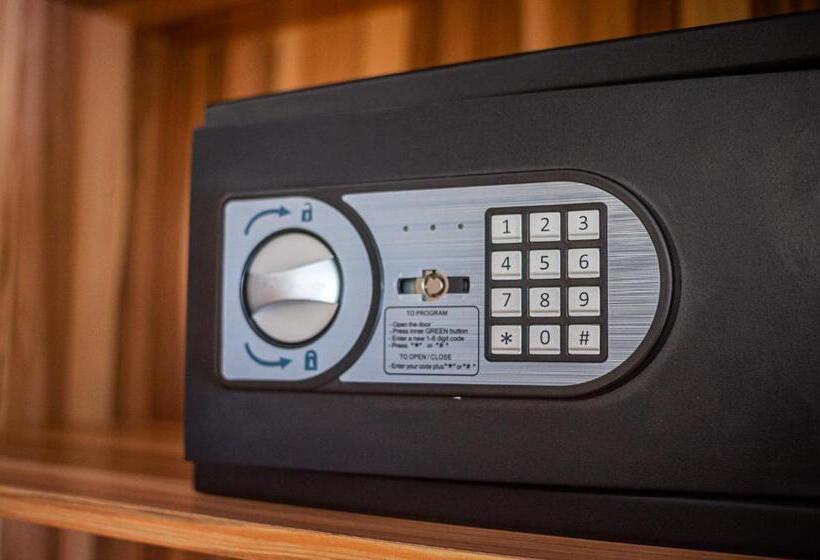 آپارتمان 1 خوابه با چشمانداز, Petros