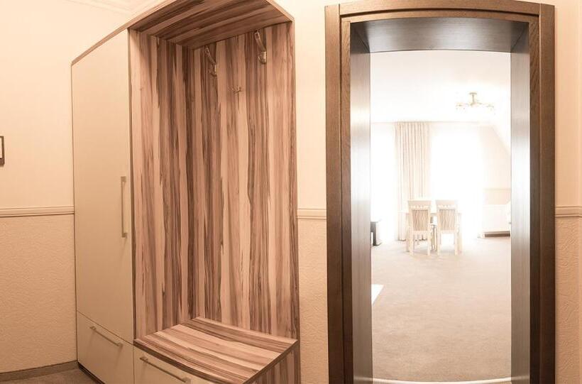 آپارتمان 1 خوابه با چشمانداز, Petros