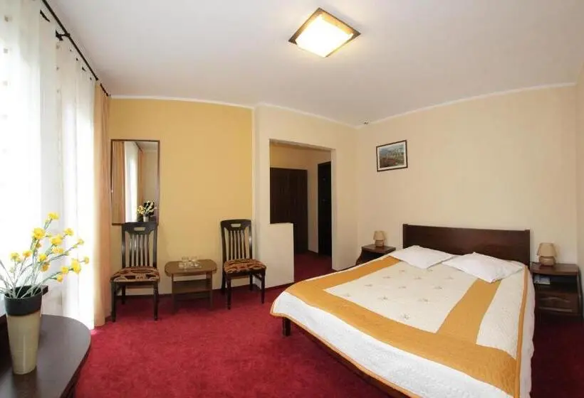 Camera Standard, Victoria