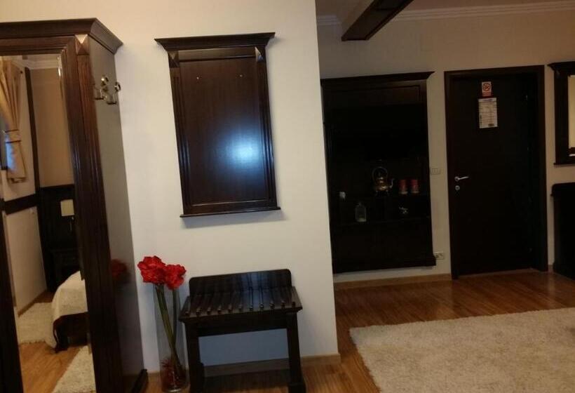 غرفة ديلوكس رباعية, Victoria