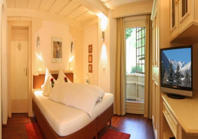 דירת חדר, Aparthotel Krösbacher