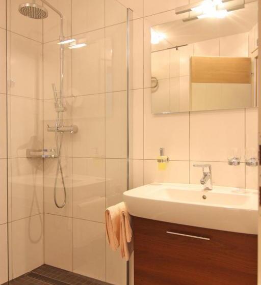 דירת חדר, Aparthotel Krösbacher