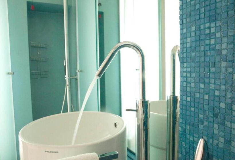 اتاق استاندارد, Vingt Sept