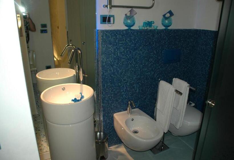 اتاق استاندارد, Vingt Sept