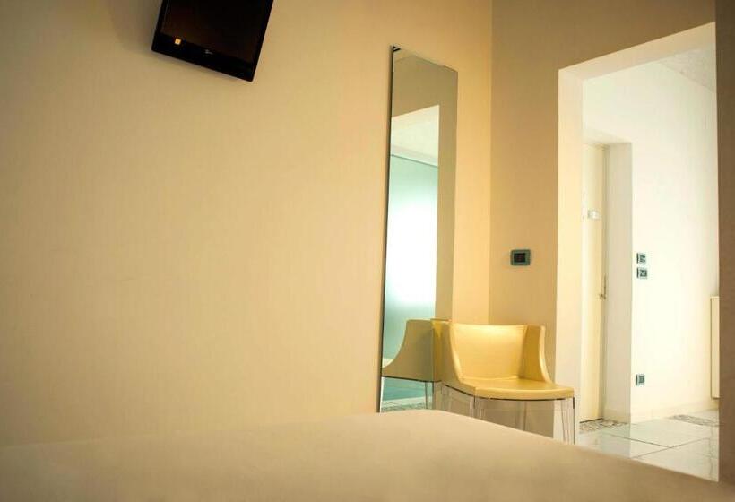 اتاق استاندارد, Vingt Sept