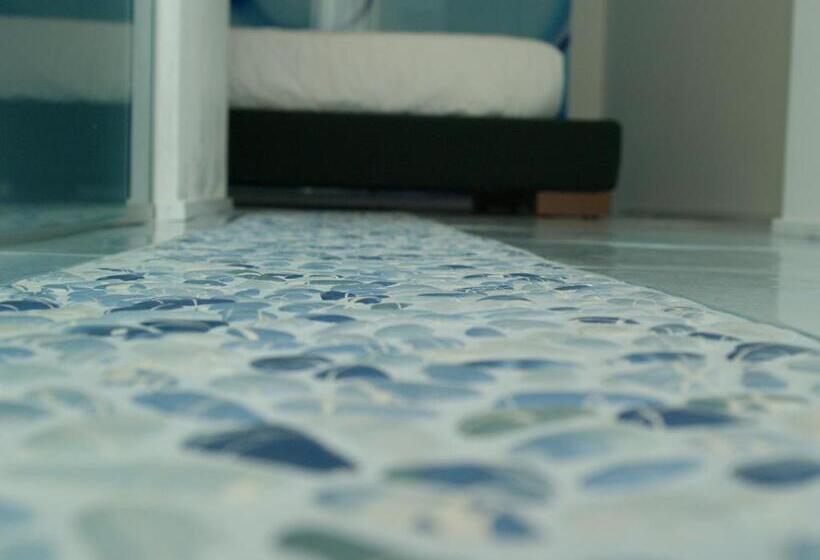 اتاق استاندارد, Vingt Sept