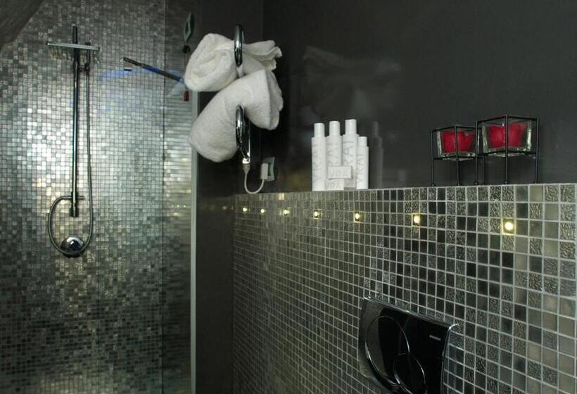 اتاق عادی, Vingt Sept