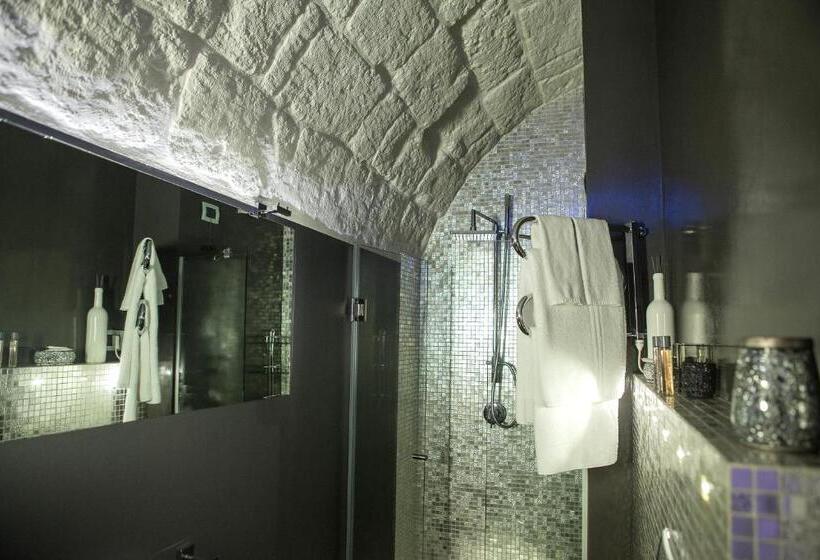 اتاق عادی, Vingt Sept