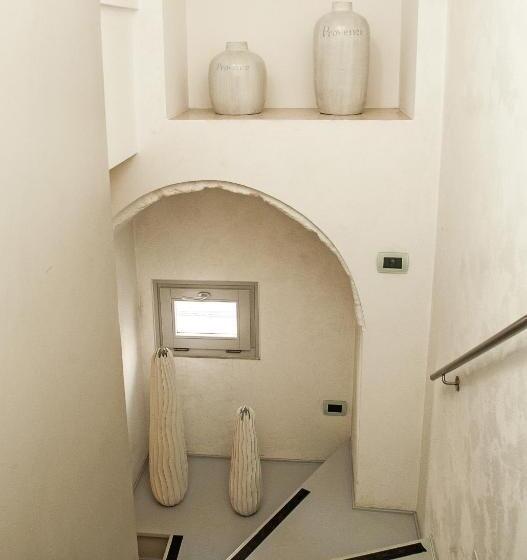 اتاق استاندارد با تراس, Vingt Sept