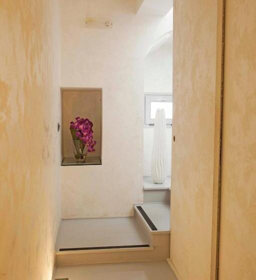 اتاق استاندارد با تراس, Vingt Sept