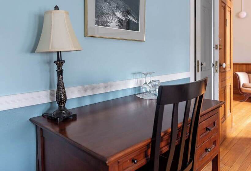 غرفة قياسية, William Henry Miller Inn