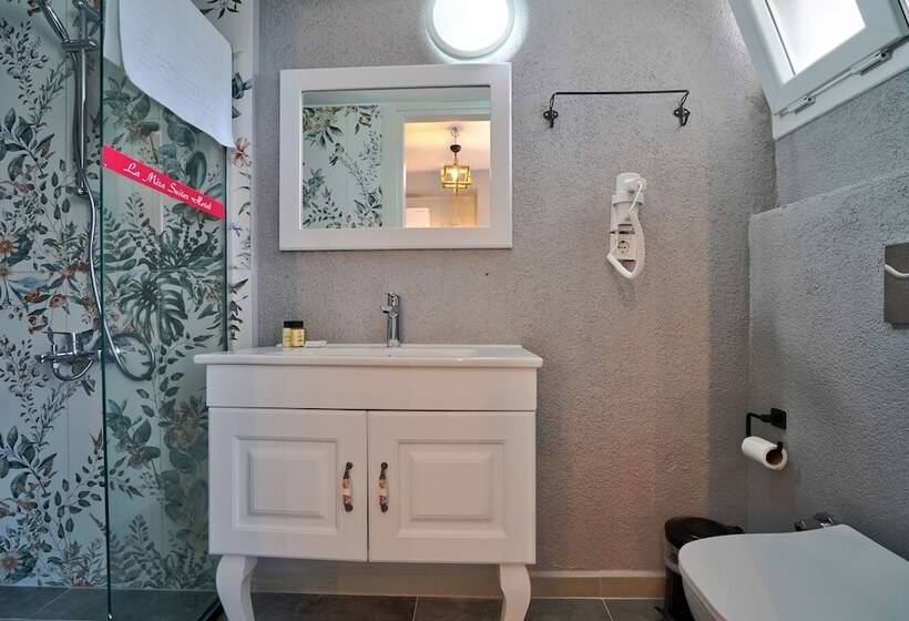 غرفة قياسية, Lamira Suites Alacati