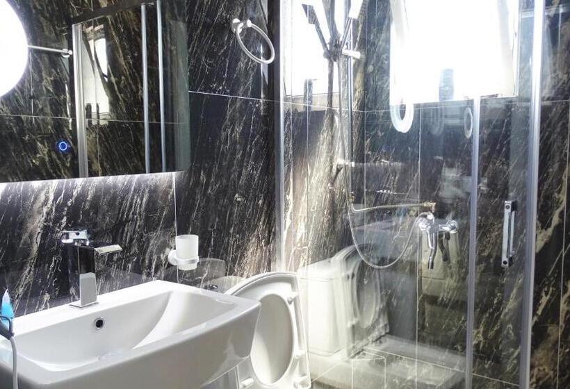 Номер Стандарт с Балконом, Piazza