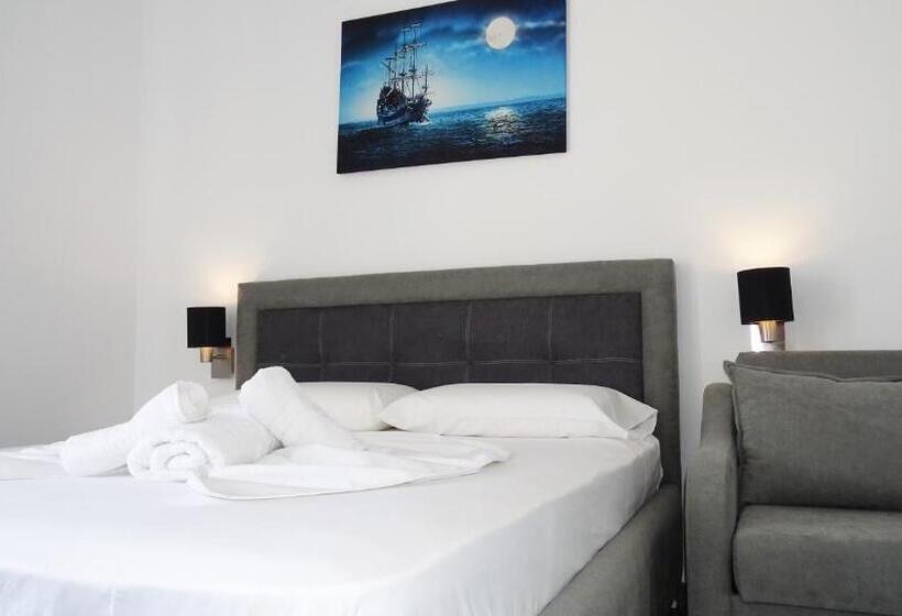 Номер Стандарт с Балконом, Piazza