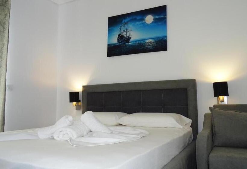 Номер Стандарт с Балконом, Piazza