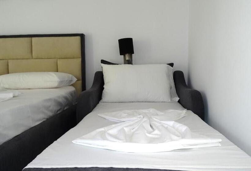 Номер Стандарт с Балконом, Piazza