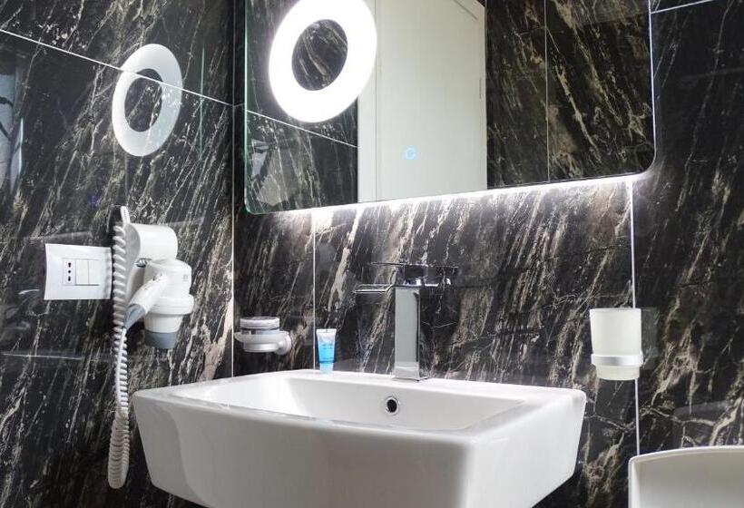 Номер Стандарт с Балконом, Piazza