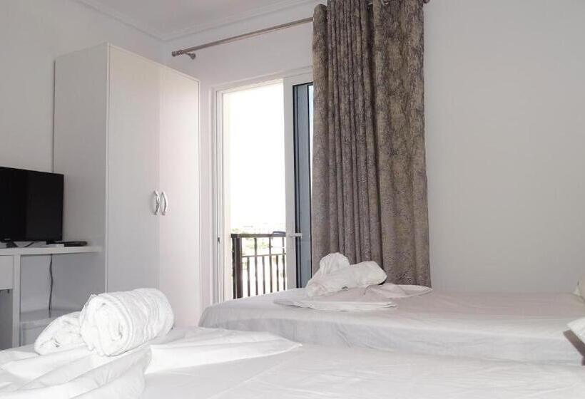 Номер Стандарт, Piazza