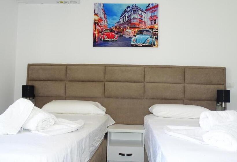 Номер Стандарт, Piazza