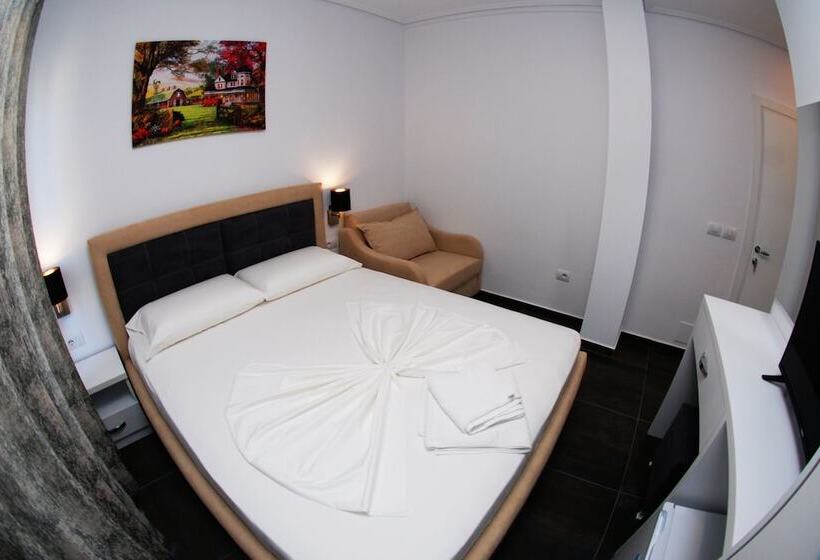 Номер Стандарт с Балконом, Piazza