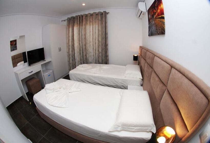 Номер Стандарт, Piazza