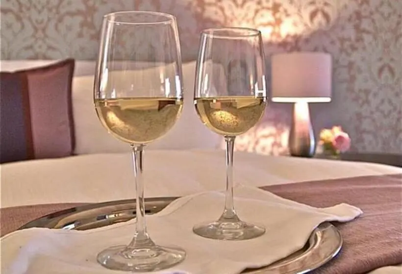オーシャンビューデラックスルーム, Relais Chateaux Camden Harbour Inn