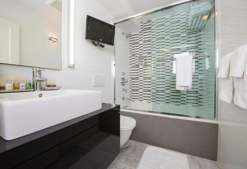 Номер Стандарт, Relais Chateaux Camden Harbour Inn