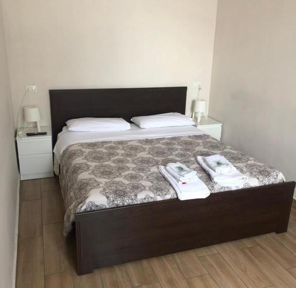 اتاق استاندارد چهار تخته, La Casa Di Fafa