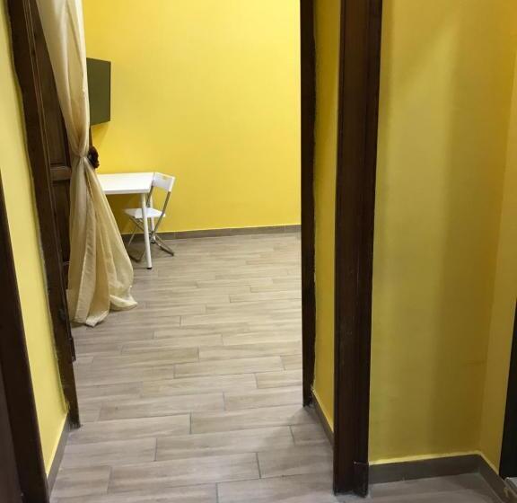 اتاق استاندارد سه نفره, La Casa Di Fafa