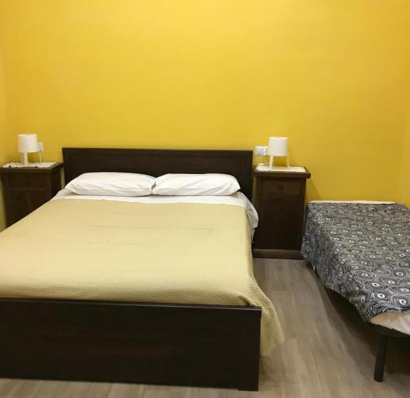 اتاق استاندارد سه نفره, La Casa Di Fafa