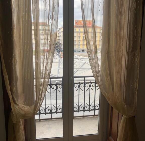 اتاق استاندارد چهار تخته, La Casa Di Fafa