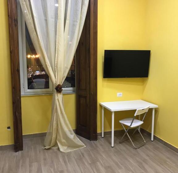 اتاق استاندارد سه نفره, La Casa Di Fafa