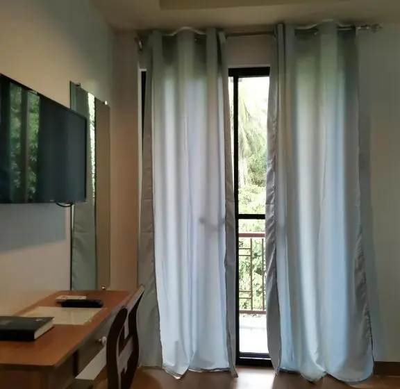 バルコニー付きデラックスルーム, Layang Layang Home