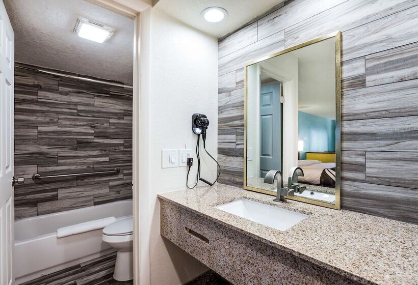 스위트, Baymont By Wyndham Orlando Downtown